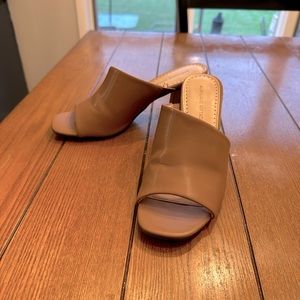 Size 7 Tan Pumps
